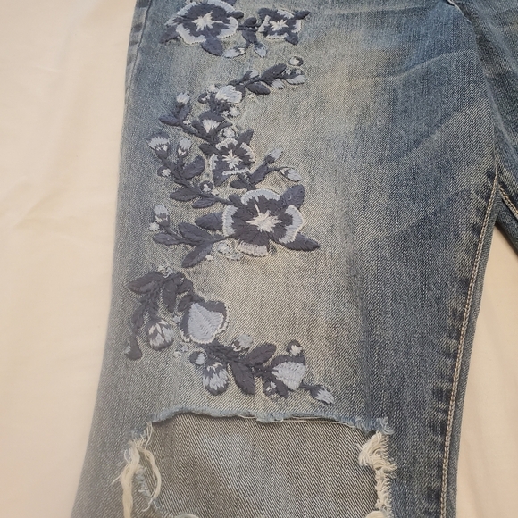 Hollister Juniors Sz 11R High Rise Vintage Straight Embroidered Jeans Button Fly - Picture 3 of 9